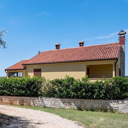 Secluded Apartment In Pore With Garden Poreč Exterior foto